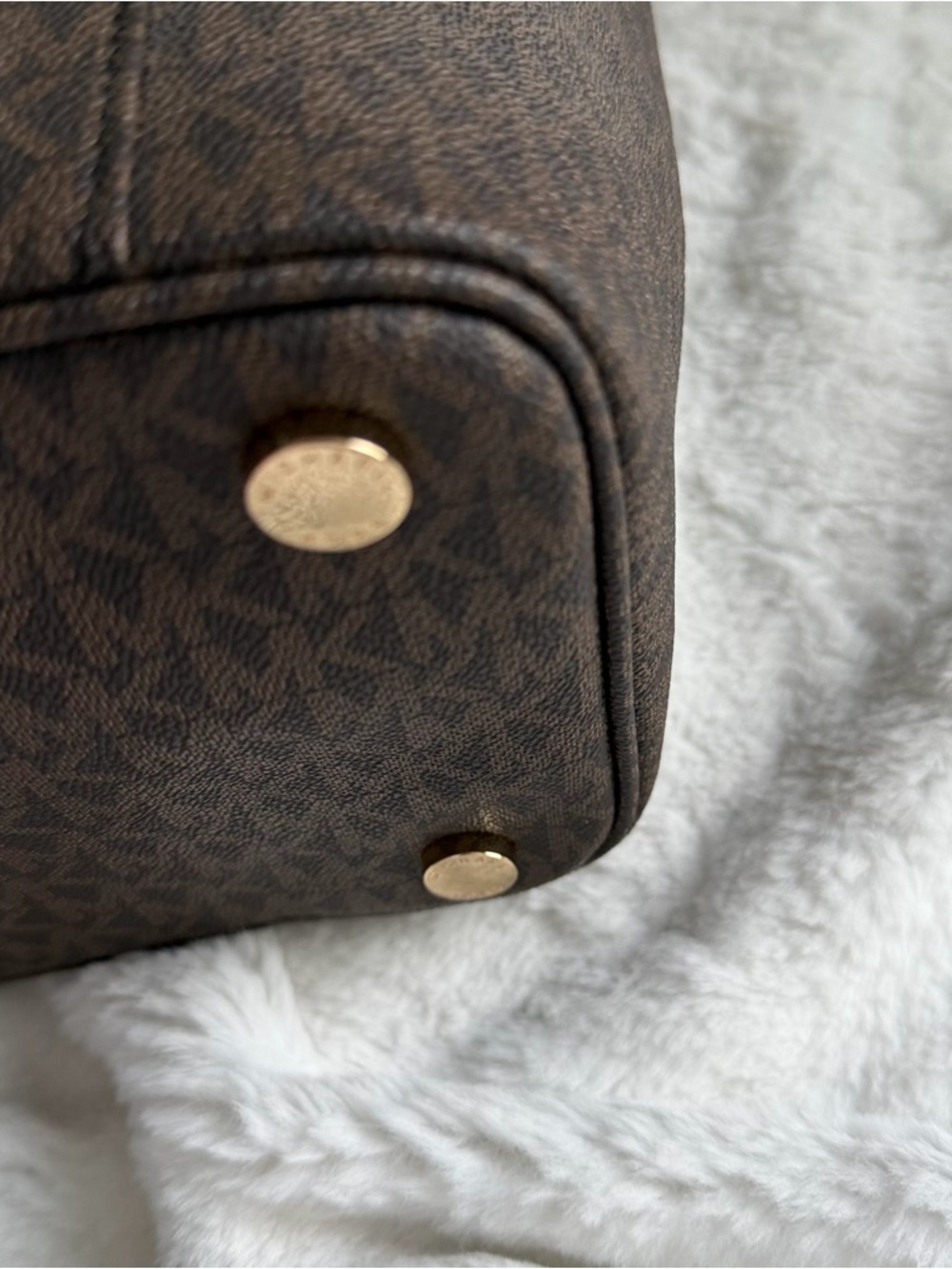 Michael Kors Jet Set Travel Tote – Brown MK Monogram | Gold Hardware - Picture 6 of 10